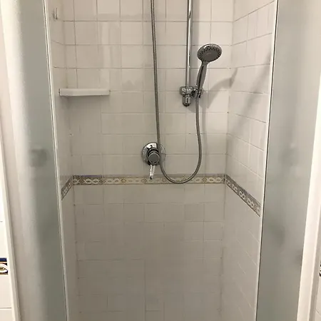 Nelson Apartment